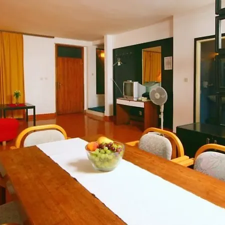 Fontana Jelsa Szálloda 2*